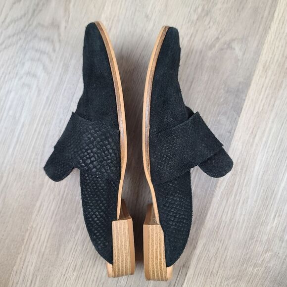 Free People At Ease Suede Snake Pattern Loafers size 6.5 - Picture 10 of 11